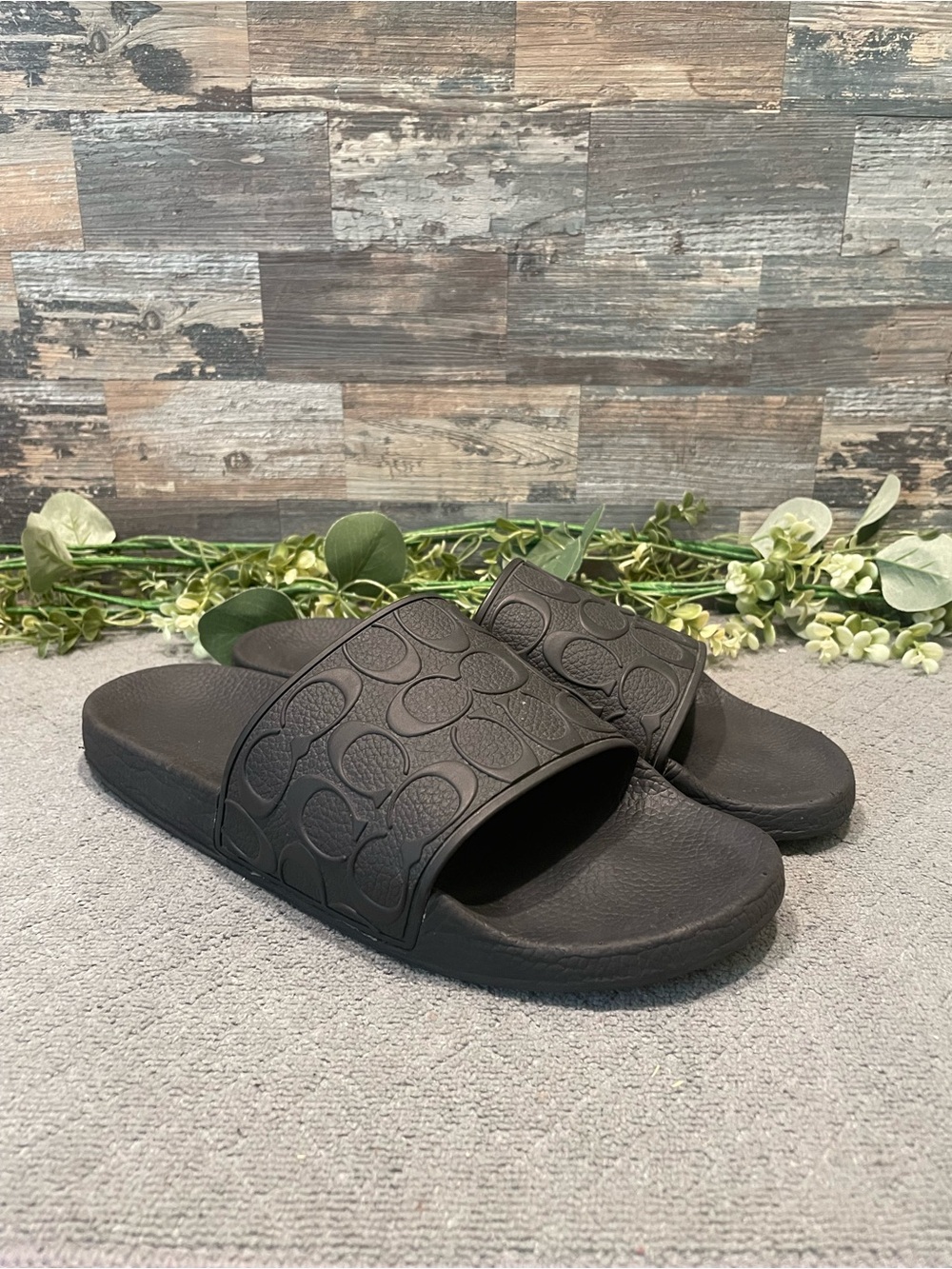 Coach Signature Pool Slides Size 11 Men's